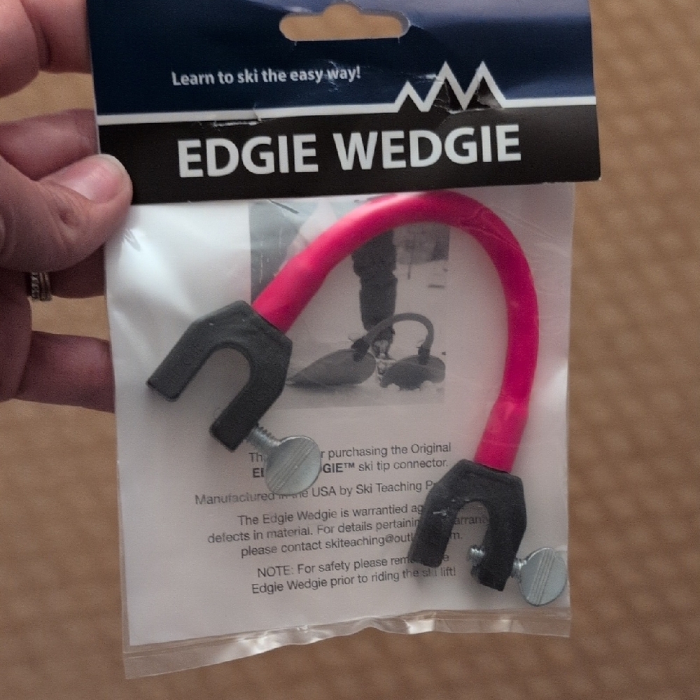 Edgie Wedgie Ski Training Tool in Pink